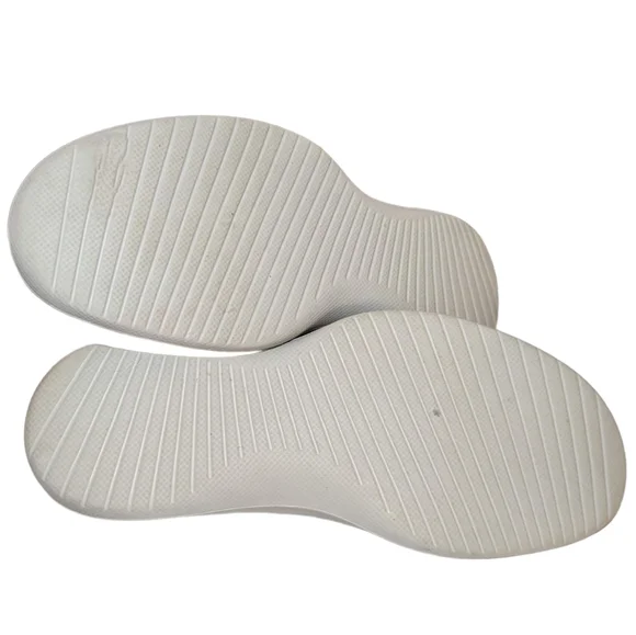 Allbirds Wool Runners Sneaker - Picture 6 of 6